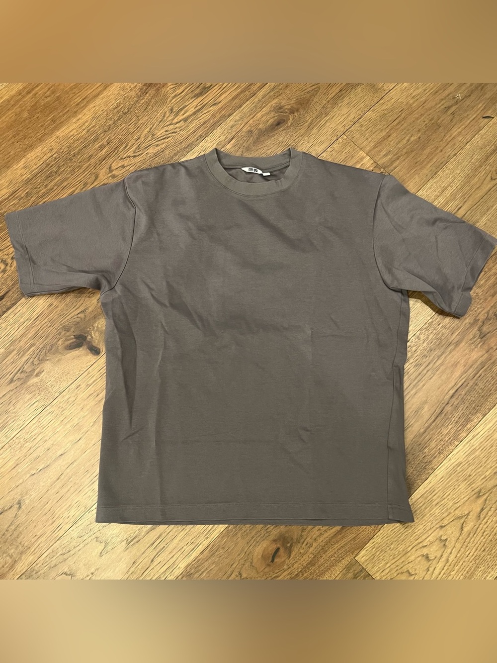Uniqlo Men's  Short-Sleeve T-Shirt (Gray L)